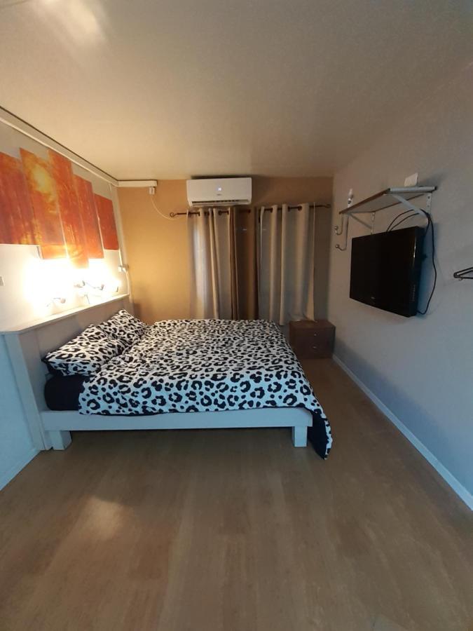 Suite- Studio- Zimmer Bet Sheʼan Exterior foto